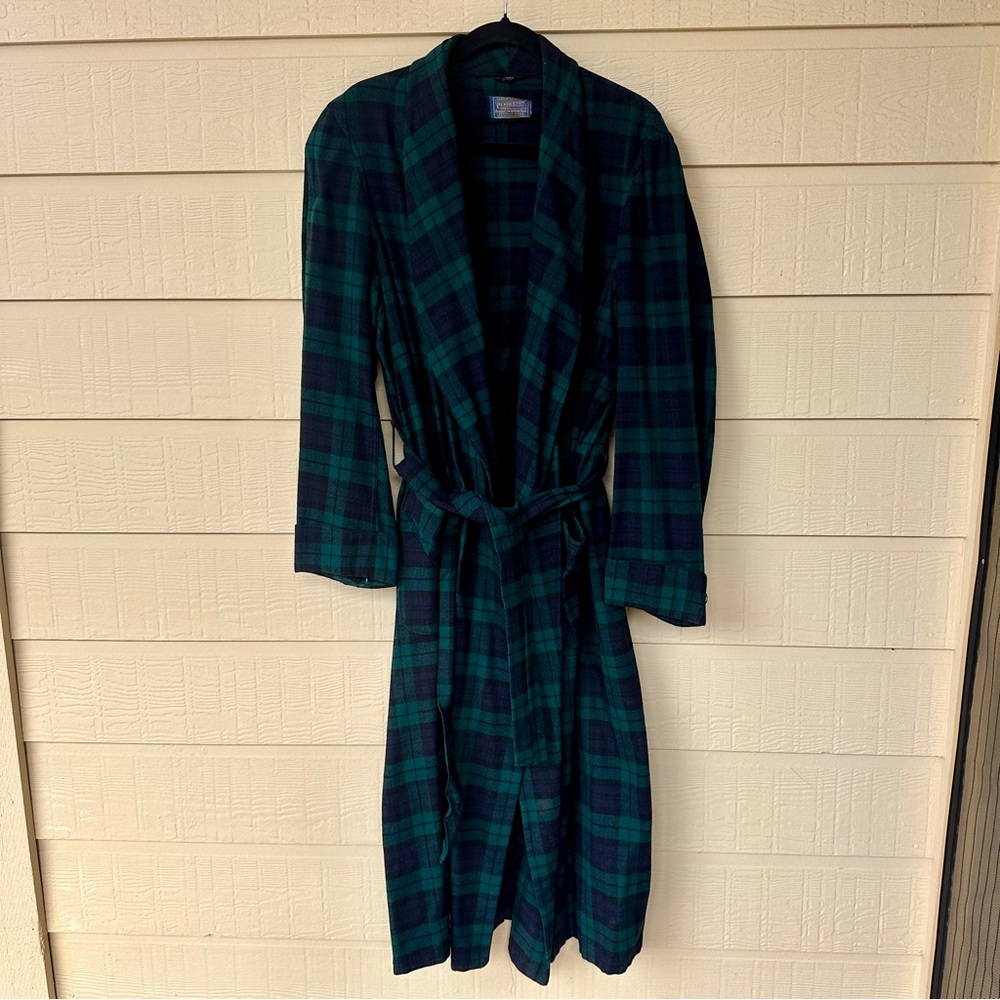 Vintage Pendleton Green and Navy Virgin Wool Plaid Robe